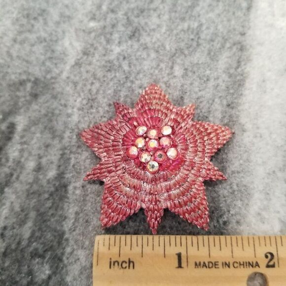 Vintage Pink Starburst Rhinestone Brooch, Pointy Flower, Retro Design, Estate - Picture 4 of 6